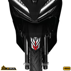 Hình thực tế tem dán dè trước xe máy màu trắng đen mẫu MD09