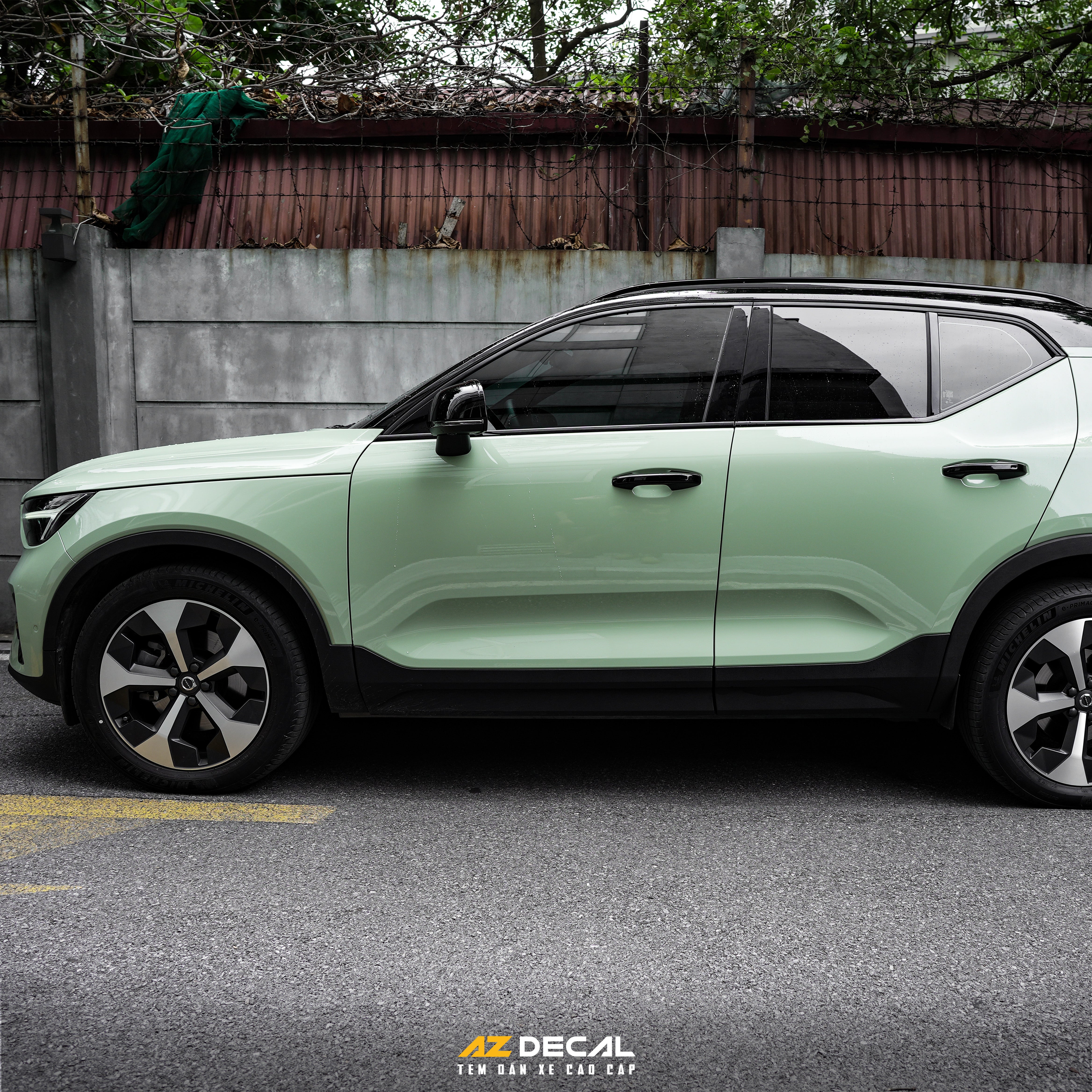 Dán Đổi Màu Ô Tô Volvo XC40 TPHCM