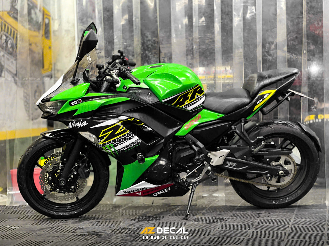 Dán Decal / Tem Xe Máy Cầu Giấy